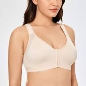 Serena Front Closure Wireless Bra Size 3XL NWT Cream